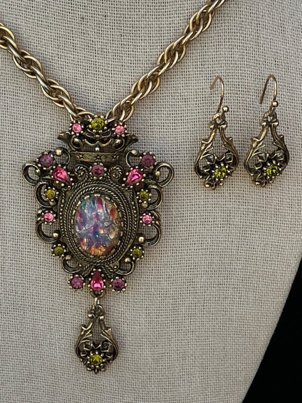 Sarah Coventry Contessa Pink Foil Opal Brooch Pendant Necklace and Earring set